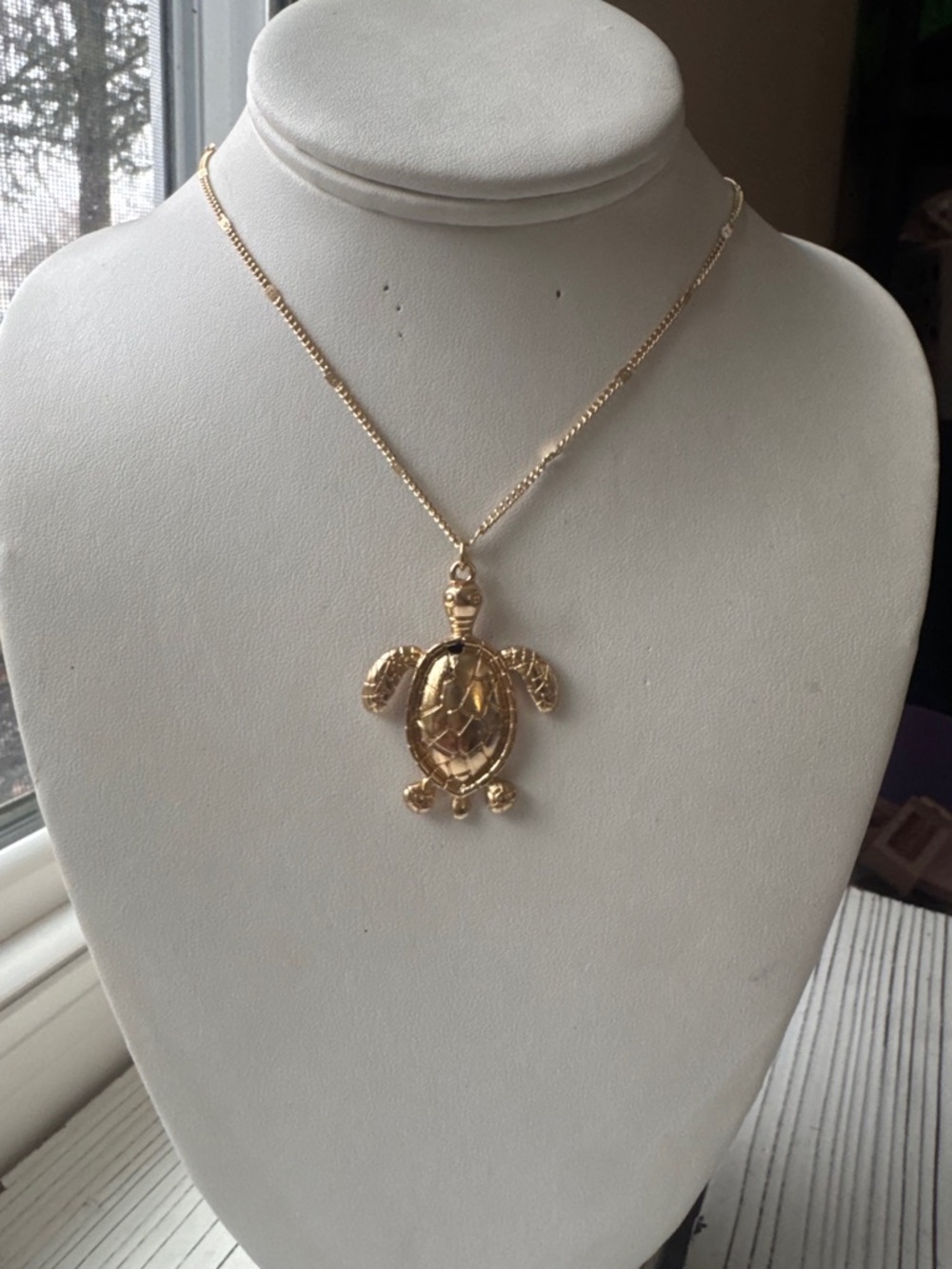Gold Turtle Pendant Necklace - Women Jewelry
